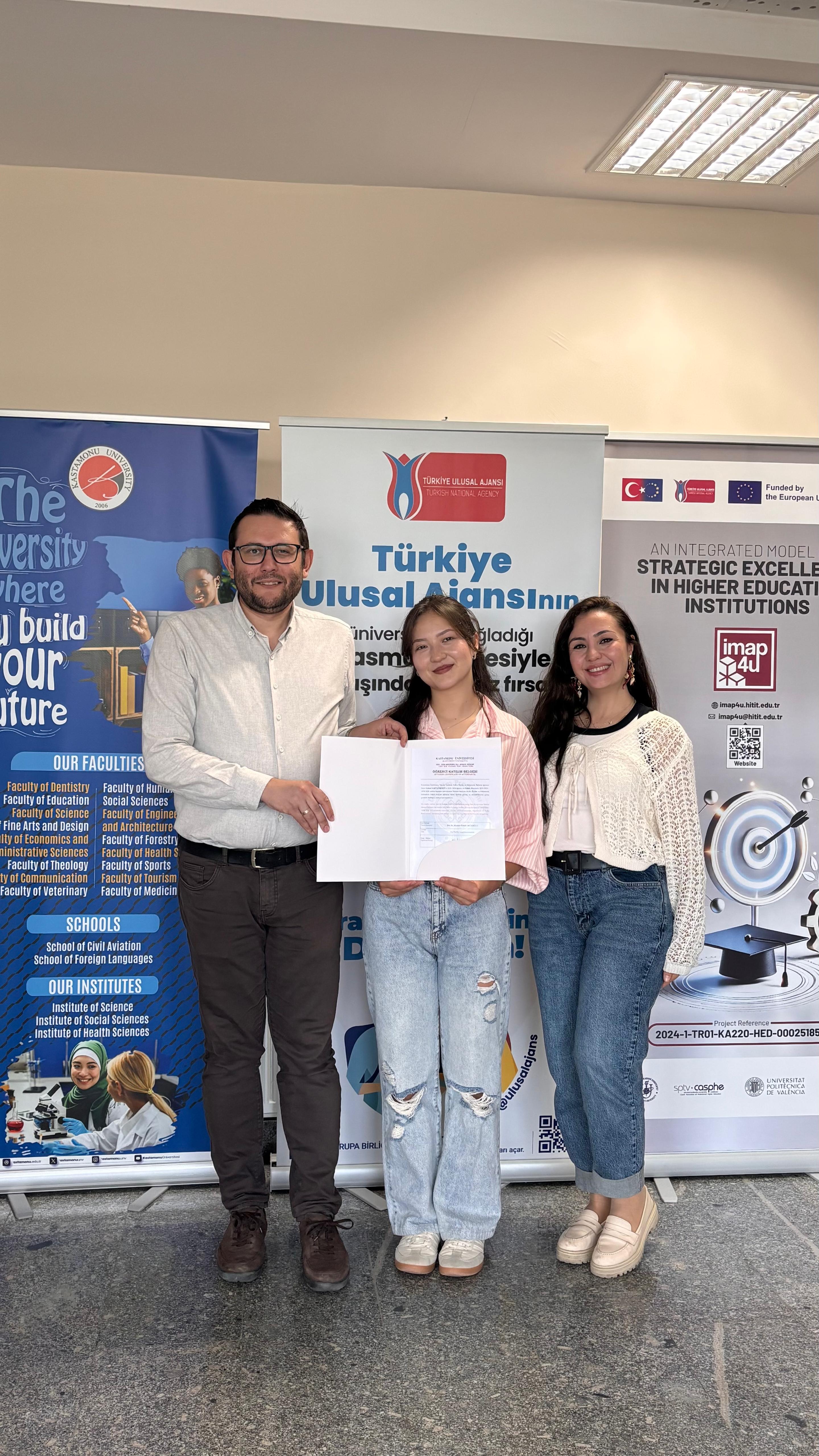 Orhun Değişim Programı Öğrencileri Sertifikalarını Aldı